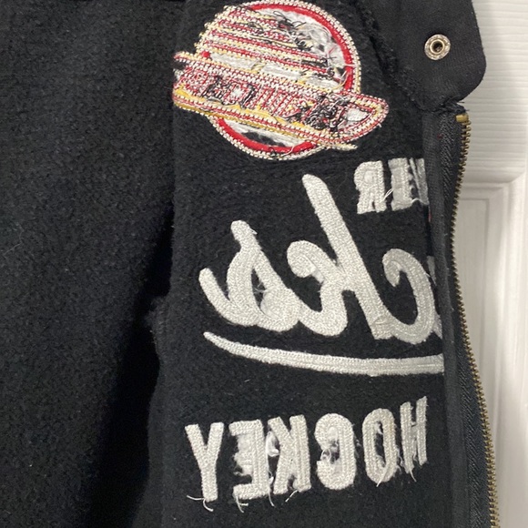 CCM Vintage inspired Canucks jacket Sz S - Picture 10 of 13